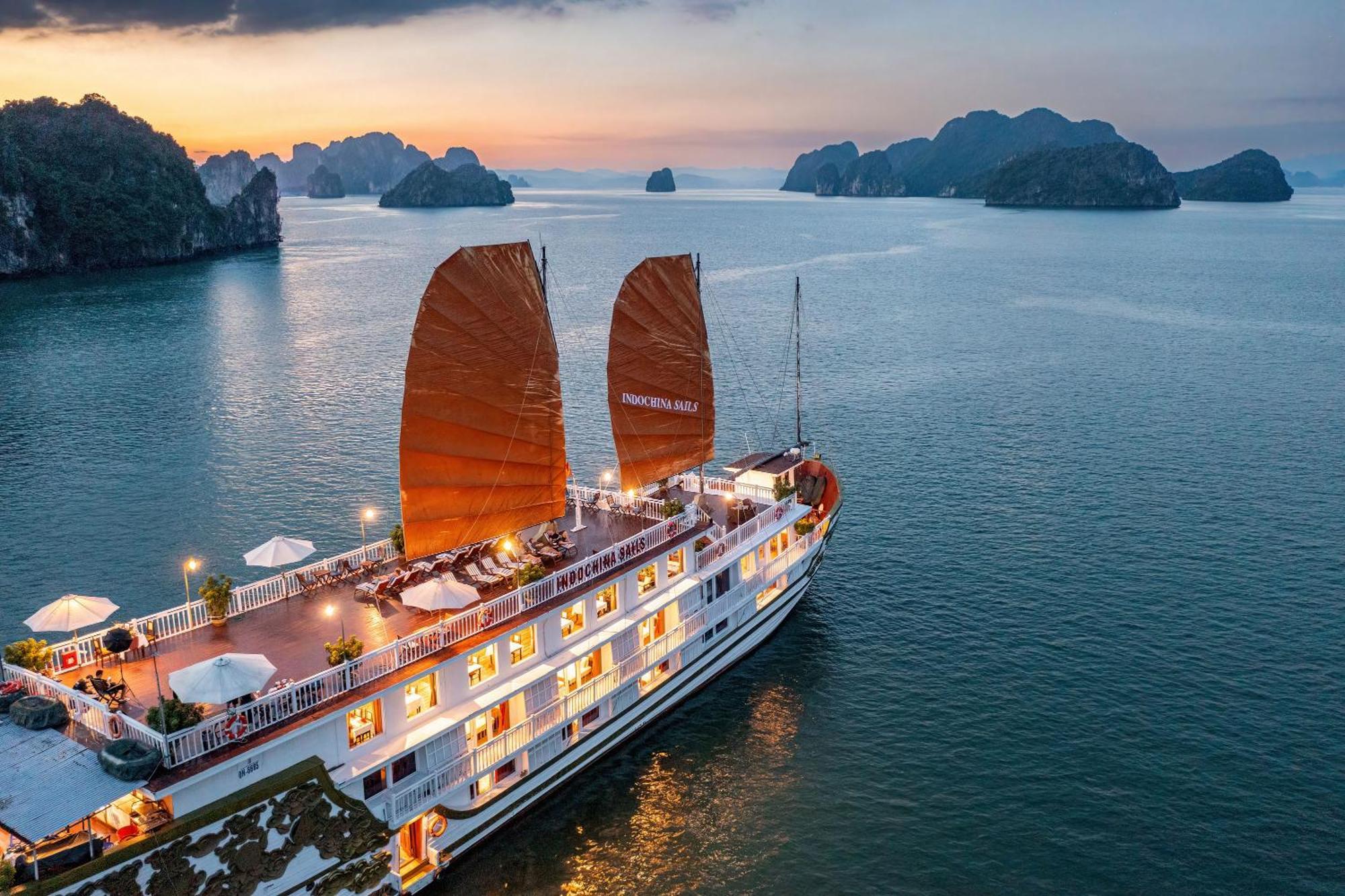 Indochina Sails Ha Long Bay Hotel Exterior foto