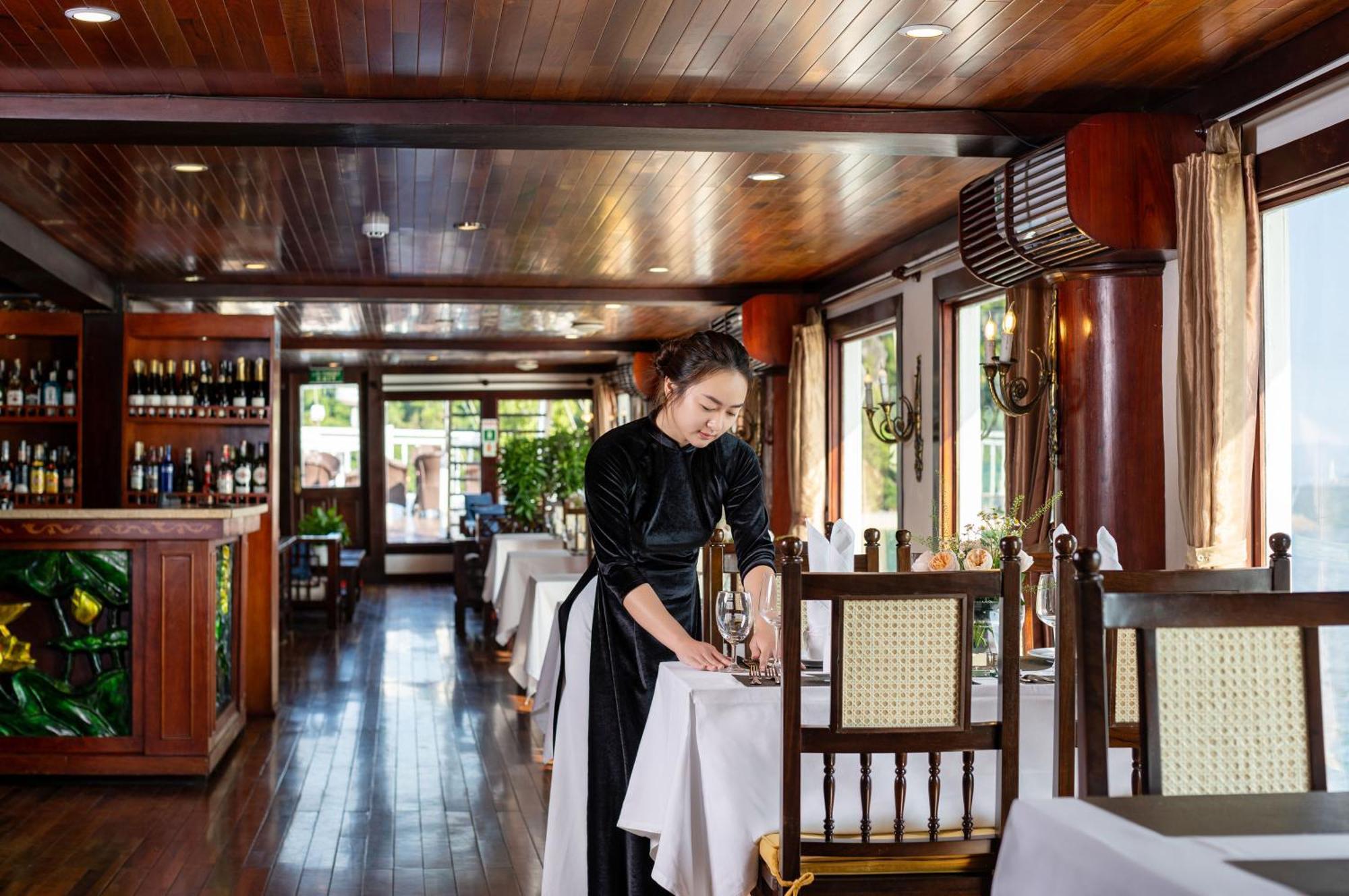 Indochina Sails Ha Long Bay Hotel Exterior foto